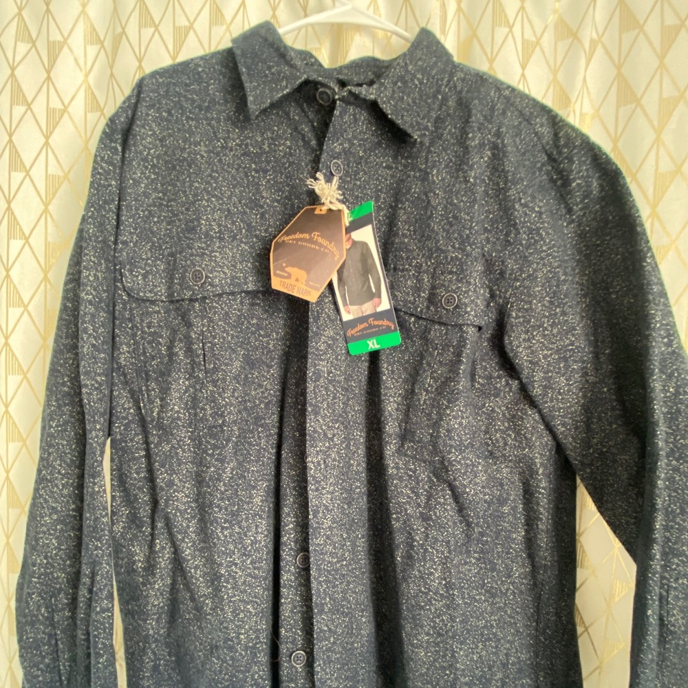 XL NWT Freedom Foundry Button Down Shirt